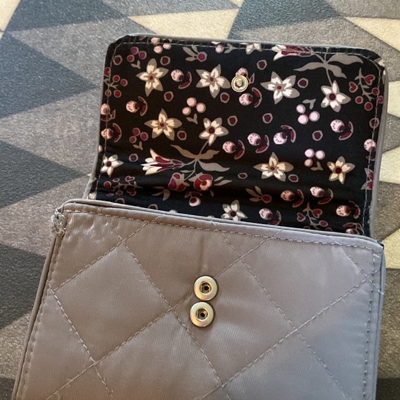 Vera Bradley Gray Snap Wallet - Picture 2 of 10